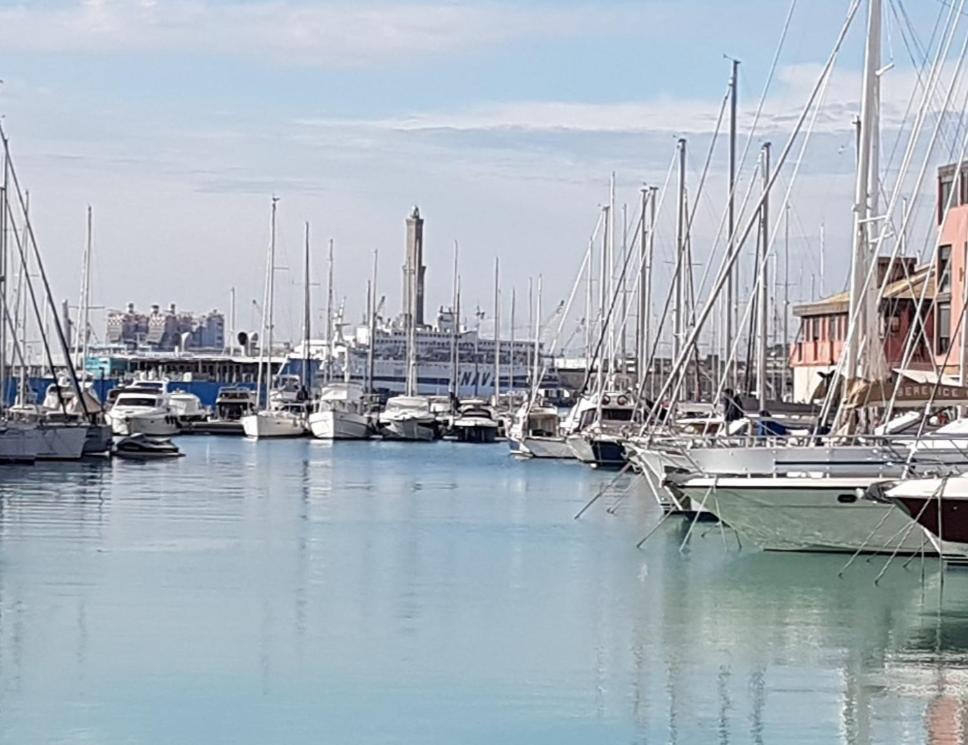 Casa Vacanze Porto Antico Appartement Genua Buitenkant foto